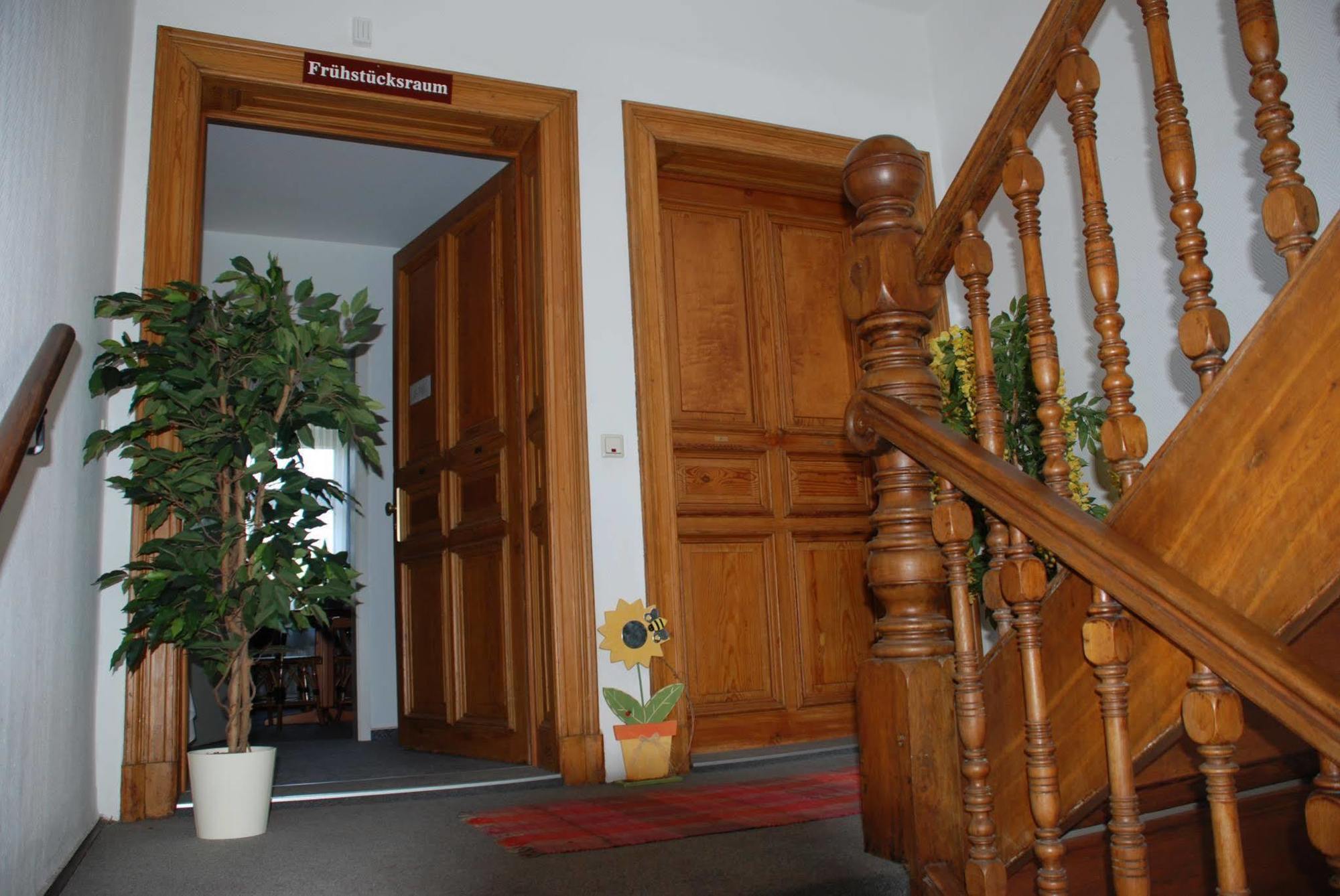 Pension Leipzig Georgplatz Exterior foto